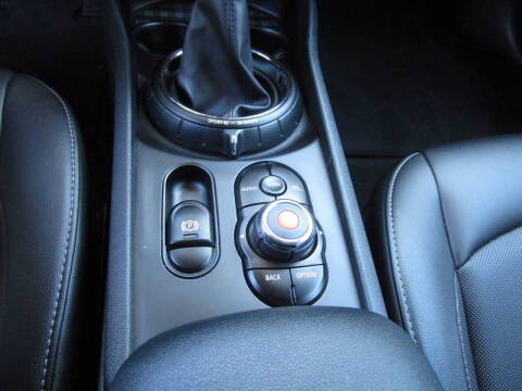 2017 MINI Clubman Cooper