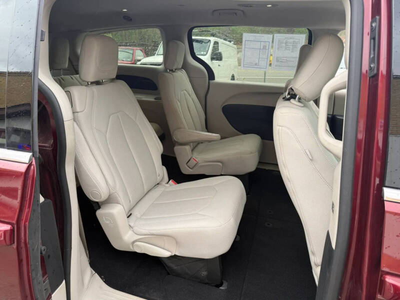2017 Chrysler Pacifica Touring