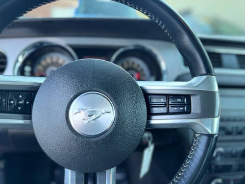 2013 Ford Mustang V6 Premium