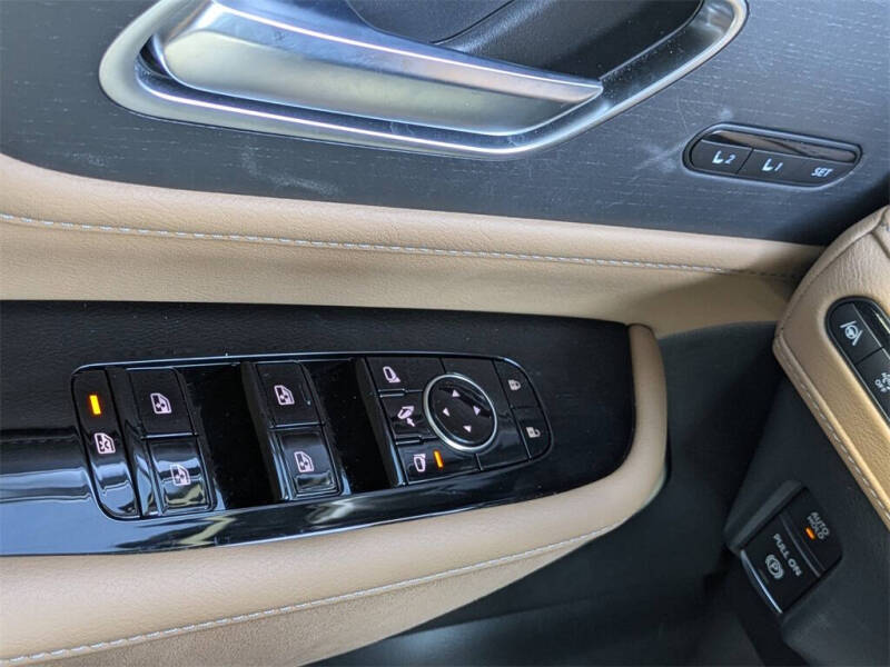 2025 Infiniti QX80 Sensory