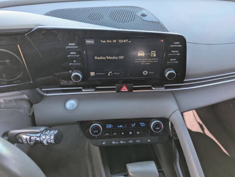 2022 Hyundai Elantra