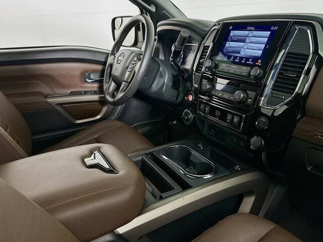 2023 Nissan Titan Platinum Reserve