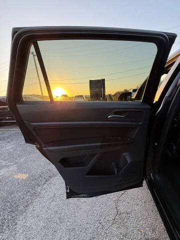 2020 Volkswagen Atlas Cross Sport SE 4Motion