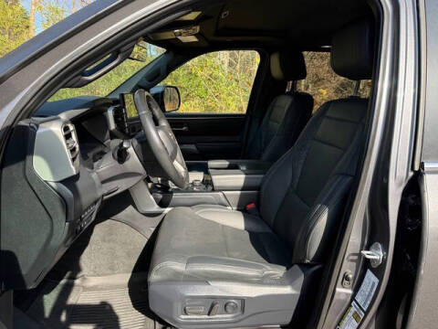 2025 Toyota Sequoia SR5