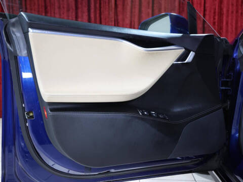2015 Tesla Model S