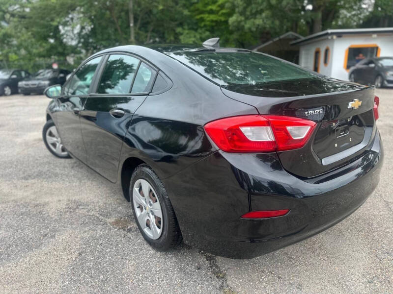 2017 Chevrolet Cruze LS Auto