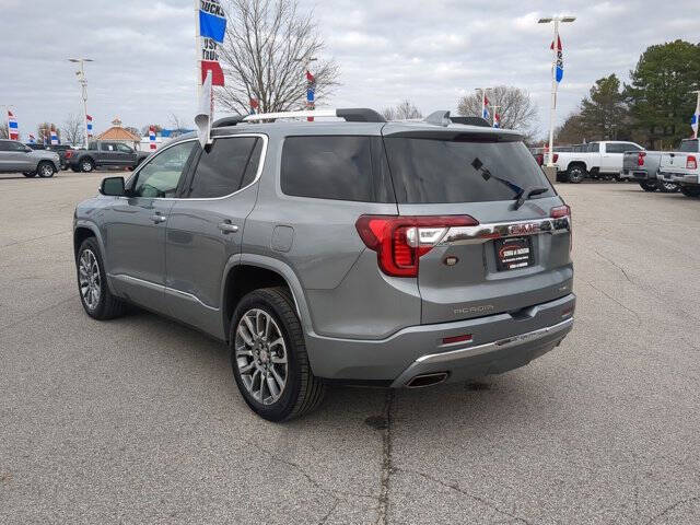 2023 GMC Acadia Denali