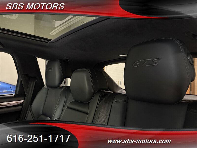 2016 Porsche Cayenne GTS