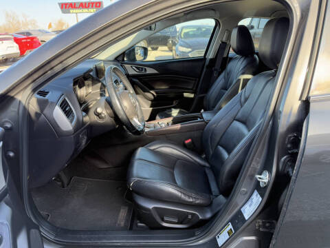 2017 Mazda MAZDA3 Touring