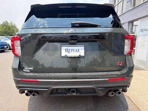 2022 Ford Explorer ST