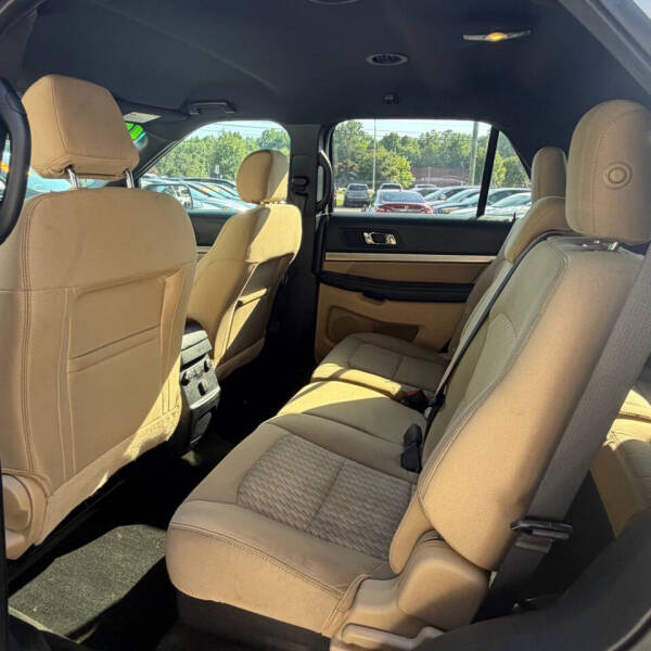 2016 Ford Explorer