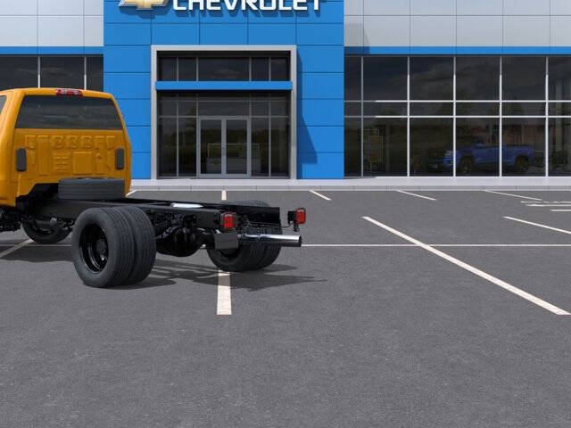 2026 Chevrolet Silverado 6500HD