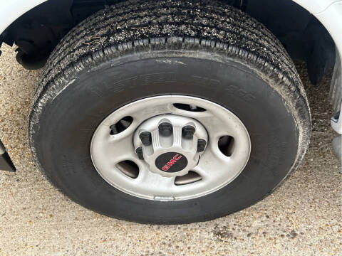 2024 GMC Savana 2500