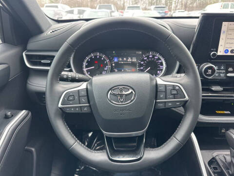 2024 Toyota Highlander XSE