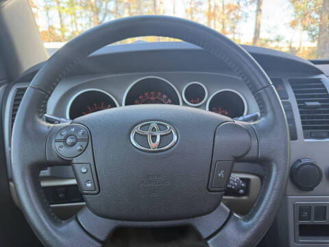 2011 Toyota Sequoia SR5