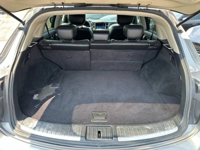 2011 Infiniti FX35