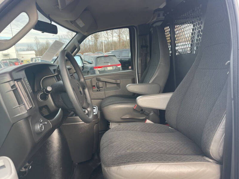 2024 Chevrolet Express 2500