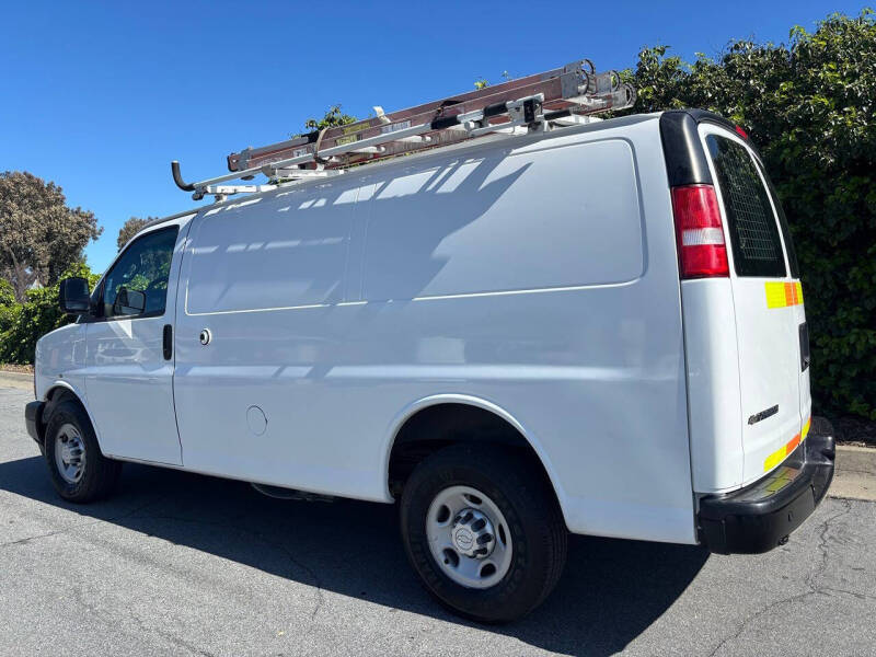 2017 Chevrolet Express 2500