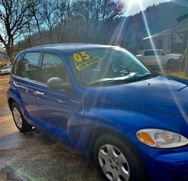 2005 Chrysler PT Cruiser for sale at Day Family Auto Sales in Wooton KY