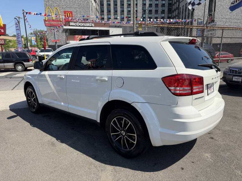2018 Dodge Journey SE