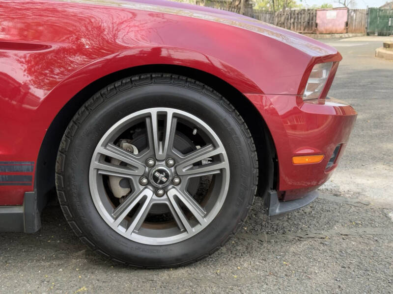 2010 Ford Mustang V6
