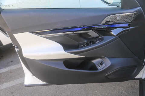 2025 BMW i5 eDrive40