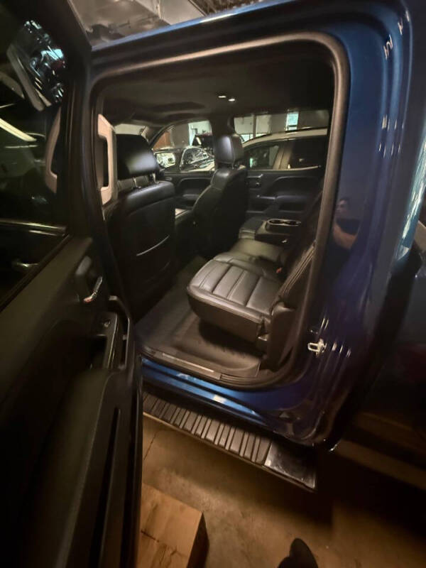Image of 2015 GMC Sierra 1500 Denali