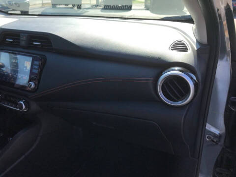 2023 Nissan Versa SR