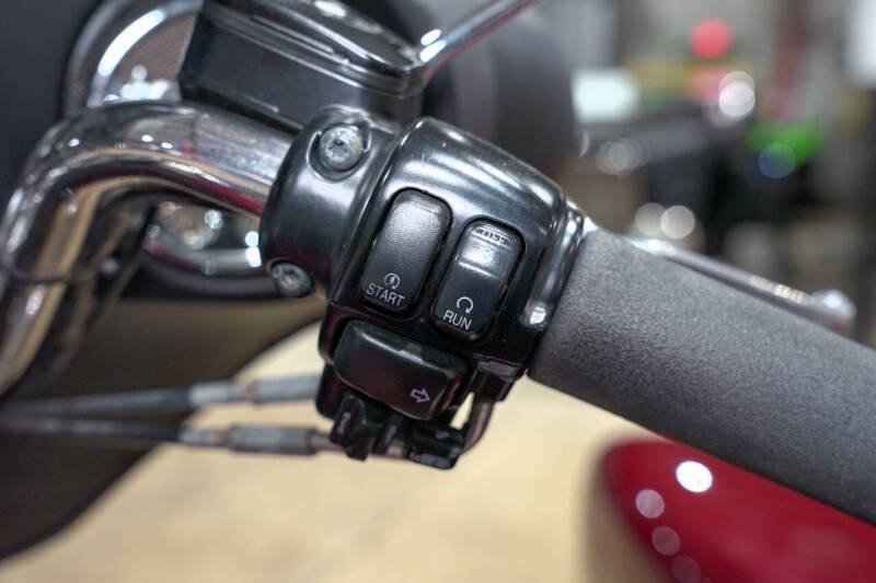 2003 Harley-Davidson FLH