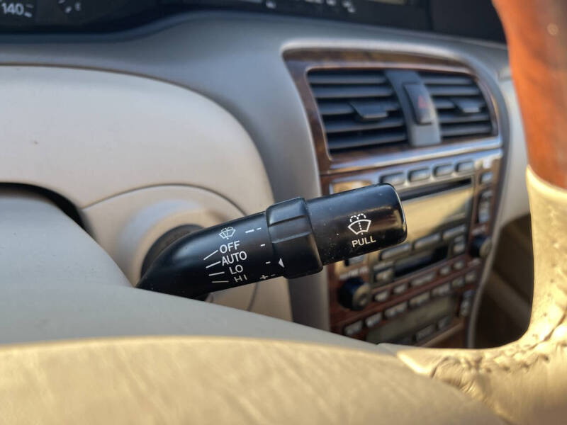 2003 Toyota Avalon XL