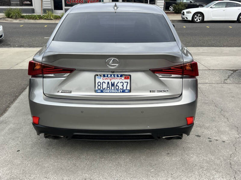 2018 Lexus IS 300