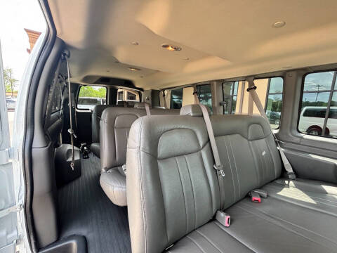 2017 Chevrolet Express LS 3500