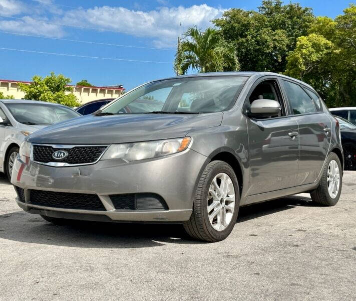 2012 Kia Forte5  - $8,995
