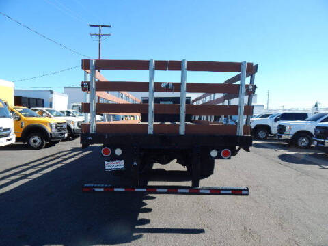 2017 Freightliner M2 106