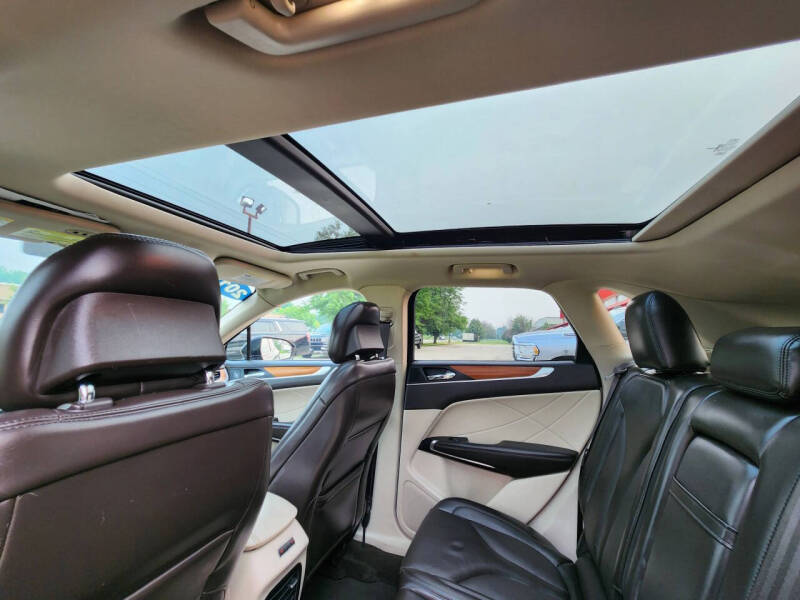 2019 Lincoln MKC Select