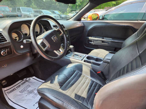 2012 Dodge Challenger SXT