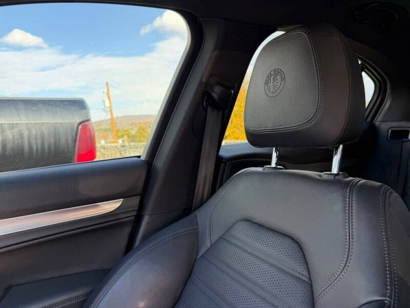 2023 Alfa Romeo Stelvio Veloce