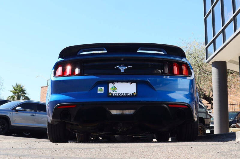 2017 Ford Mustang V6