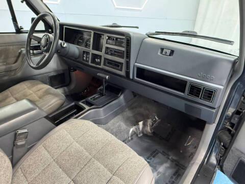 1990 Jeep Cherokee Laredo