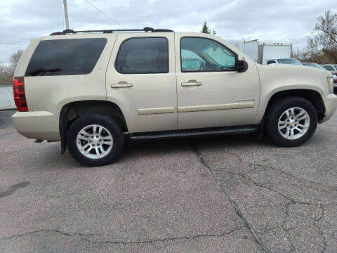 2007 Chevrolet Tahoe for sale at Geareys Auto Sales of Sioux Falls, LLC in Sioux Falls SD