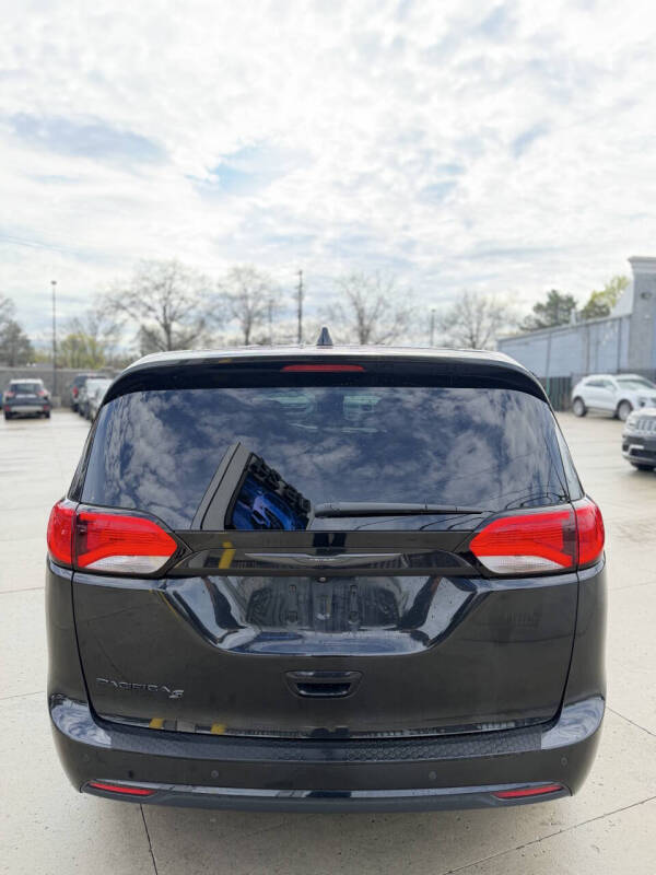 2019 Chrysler Pacifica Touring Plus