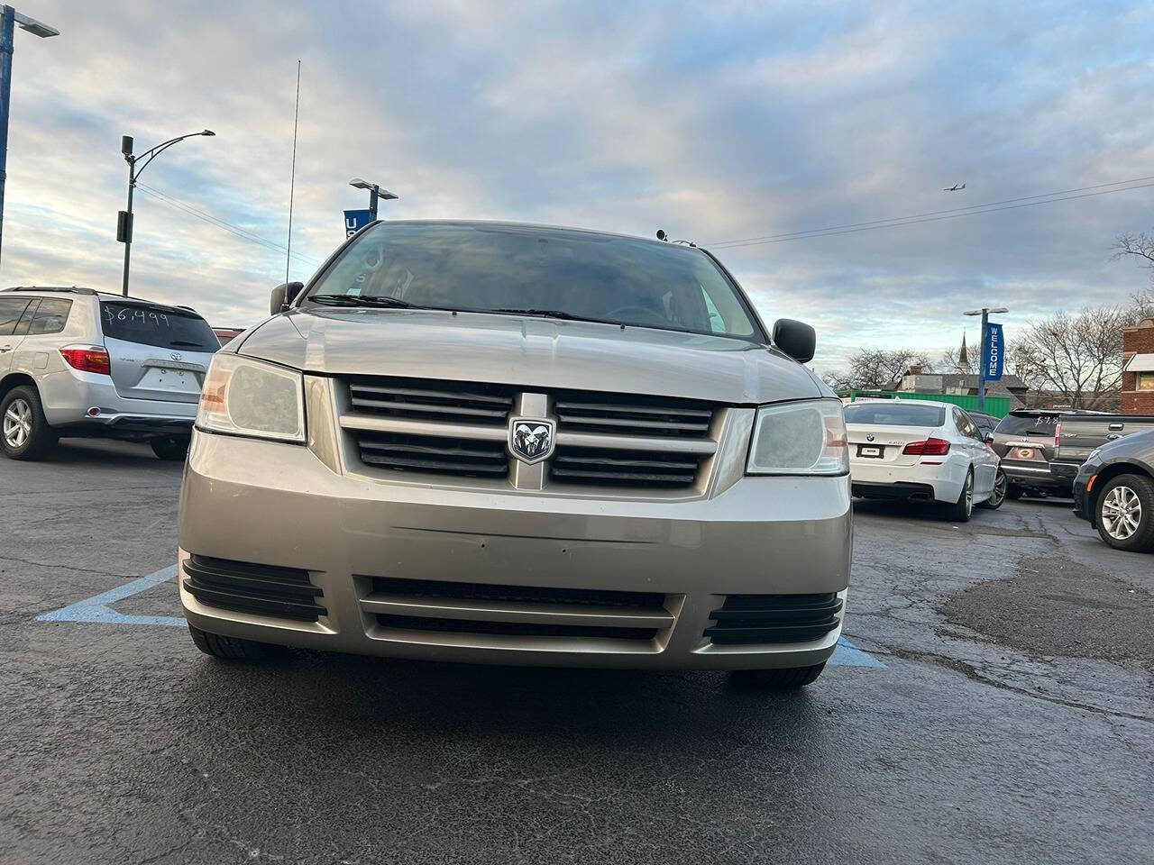 2009 Dodge Grand Caravan for sale at Chicago Auto House in Chicago, IL