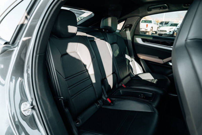 2024 Porsche Cayenne Coupe