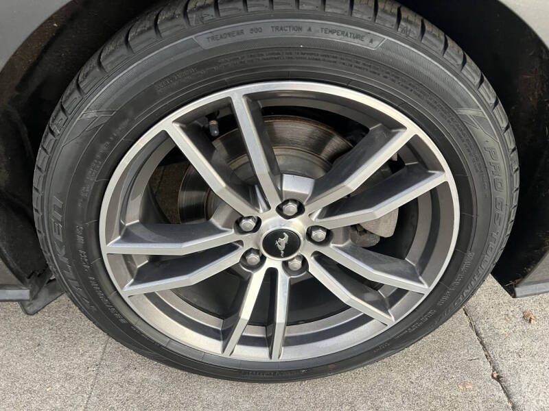 2016 Ford Mustang EcoBoost Premium