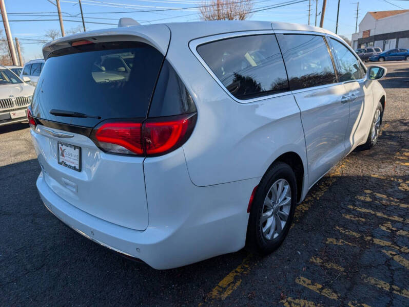 2018 Chrysler Pacifica Touring Plus