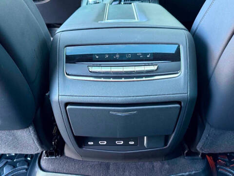 2023 Cadillac Escalade Sport