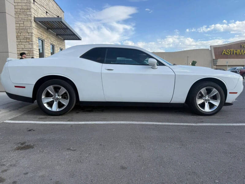 2021 Dodge Challenger SXT