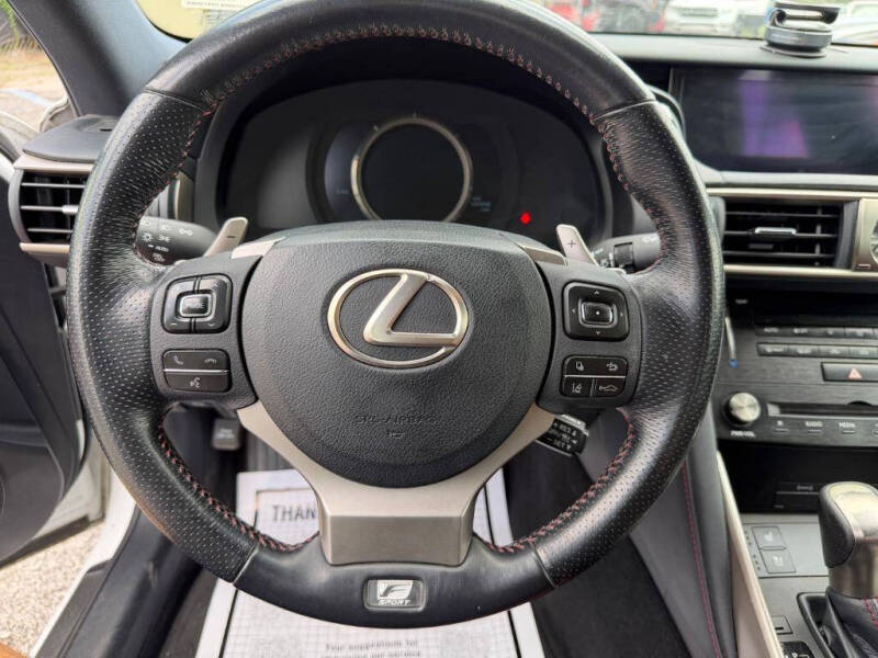2017 Lexus IS 200t