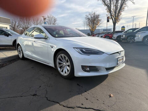 2020 Tesla Model S Long Range Plus