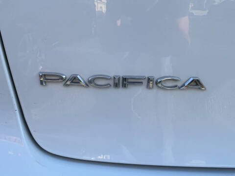 2017 Chrysler Pacifica Touring Plus